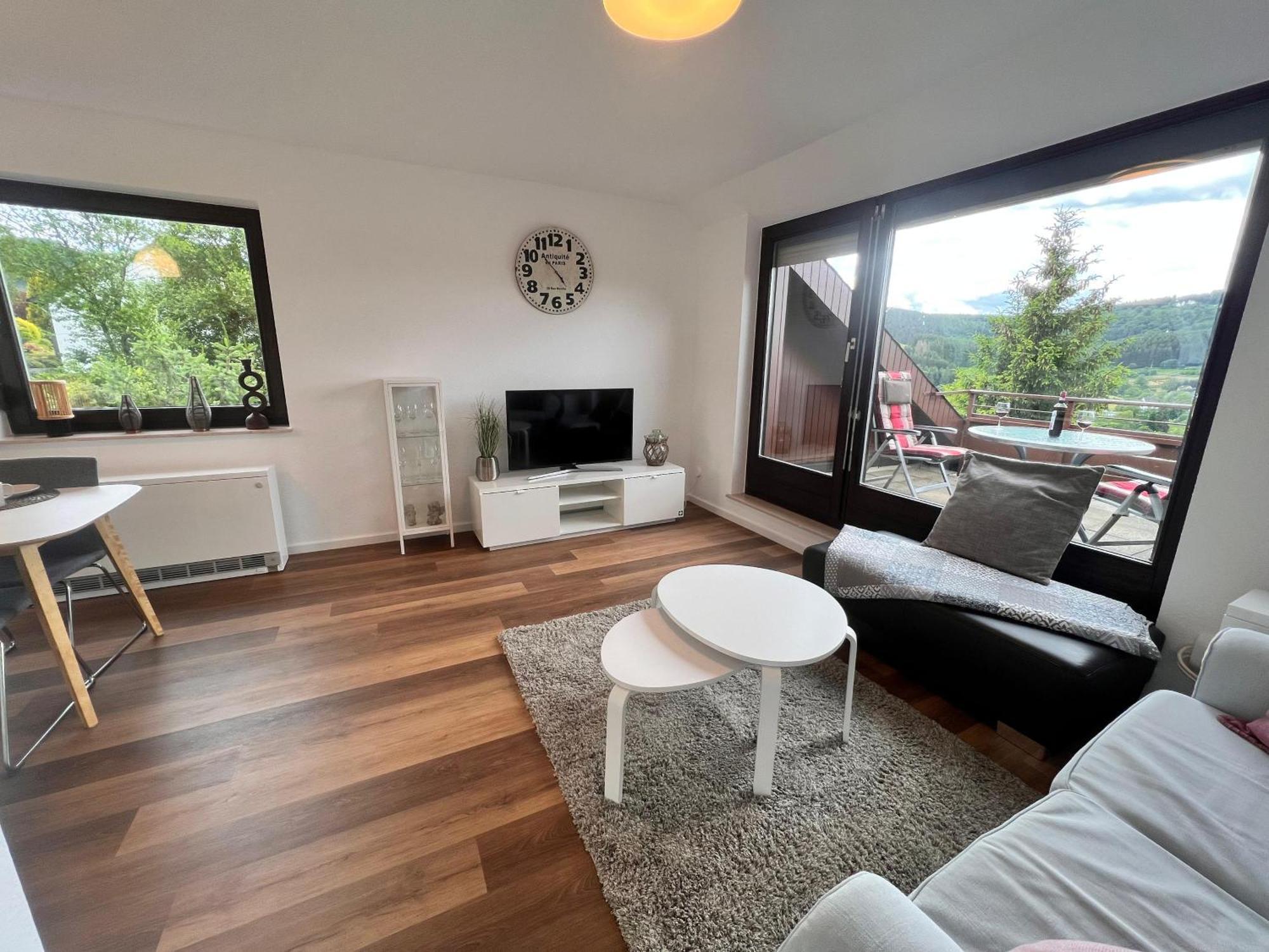 Gemuetliche 3-Zimmer-Wohnung Mit Panoramablick Und Kostenlosem Ueberdachten Parkplatz وينتربرغ المظهر الخارجي الصورة